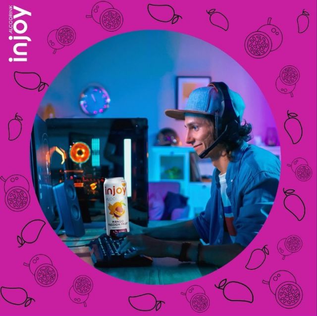 Для Кэрі інджой – це здобути рідкісну ачівку, а ще алкодрінк INJOY зі смаком манго&маракуйя. А який твій INJOY?